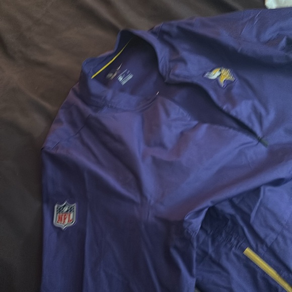 Viking wind breaker and t shirt - Picture 2 of 6